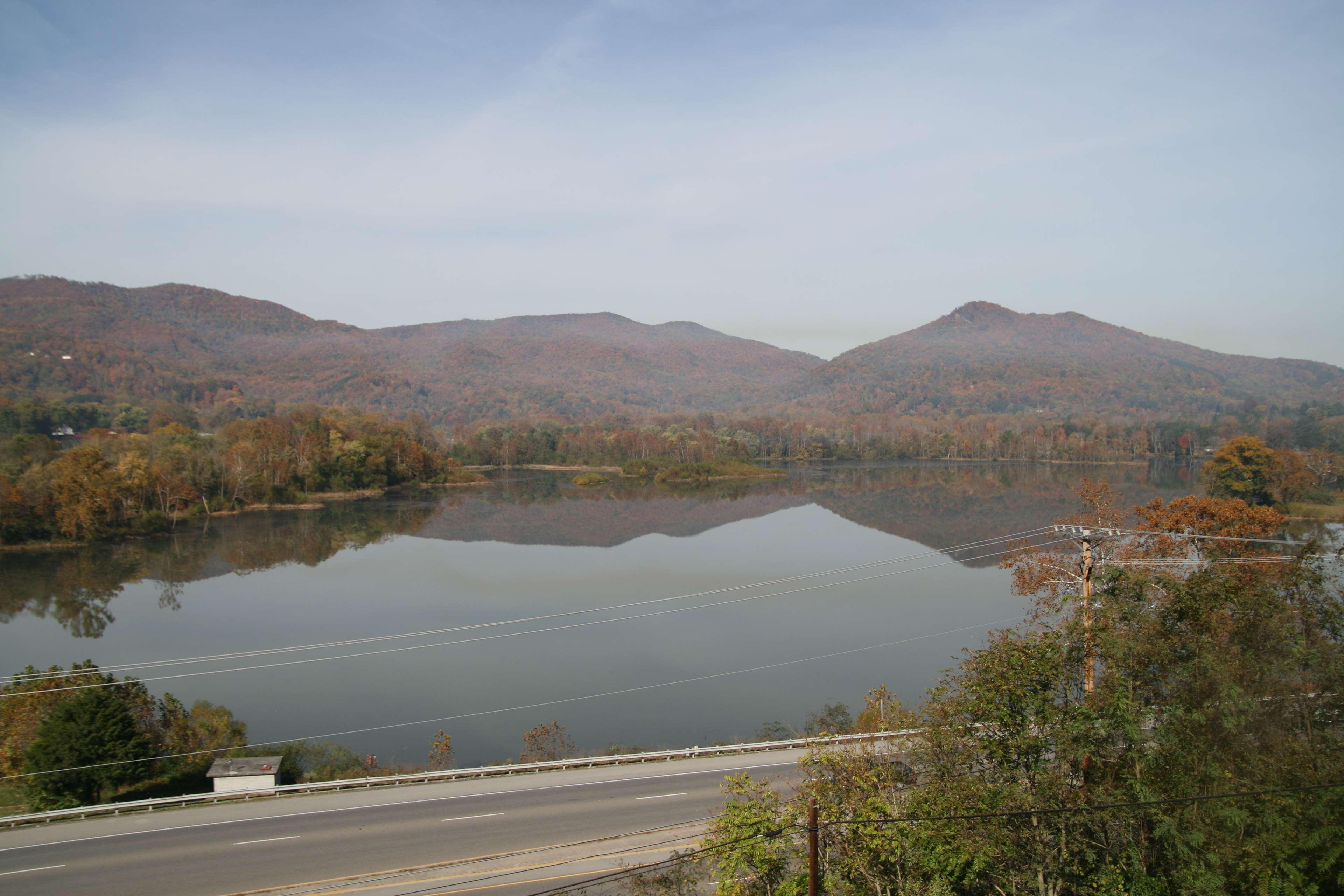 Hampton Inn Caryville-I-75/Cove Lake-State Park Zewnętrze zdjęcie