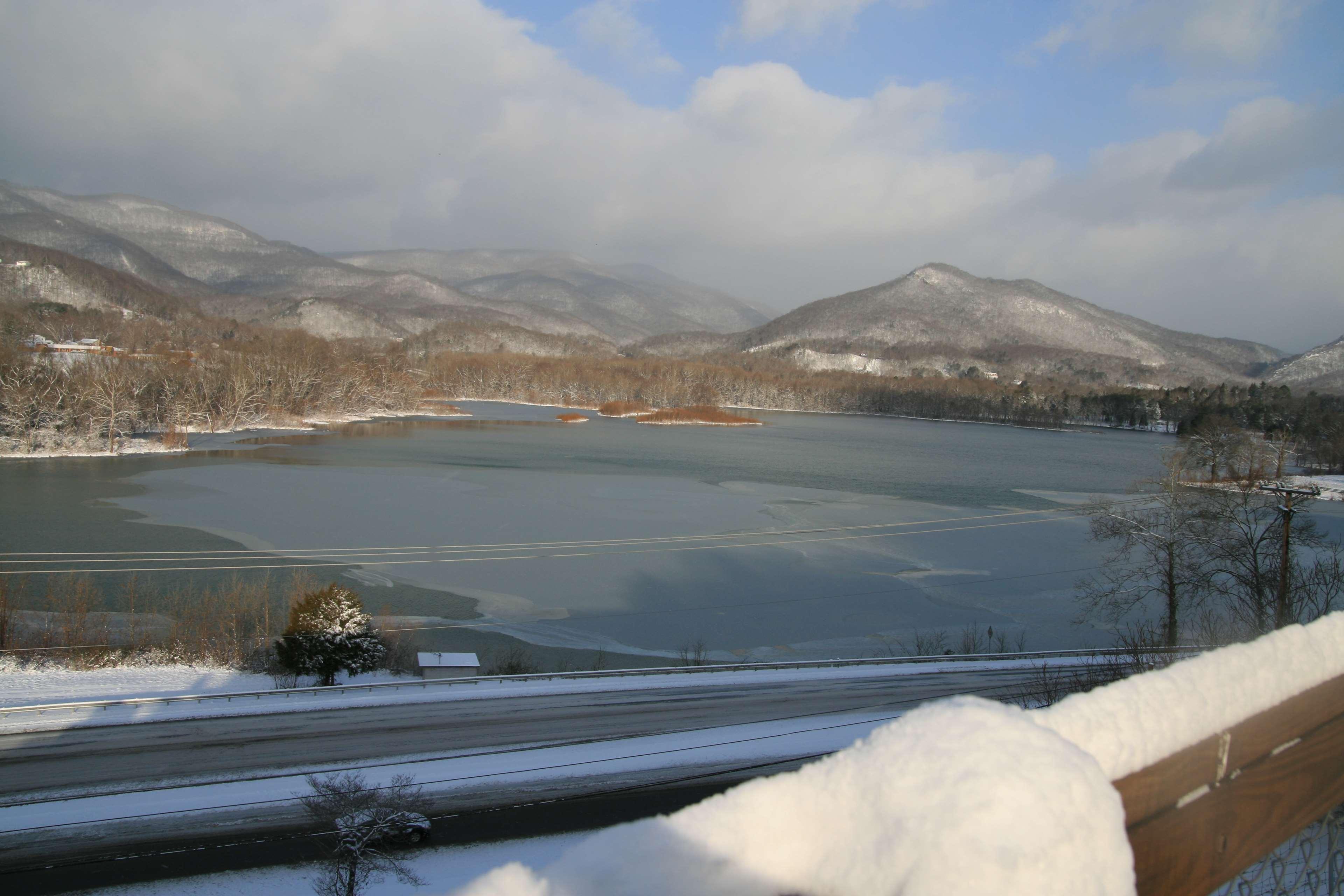 Hampton Inn Caryville-I-75/Cove Lake-State Park Zewnętrze zdjęcie